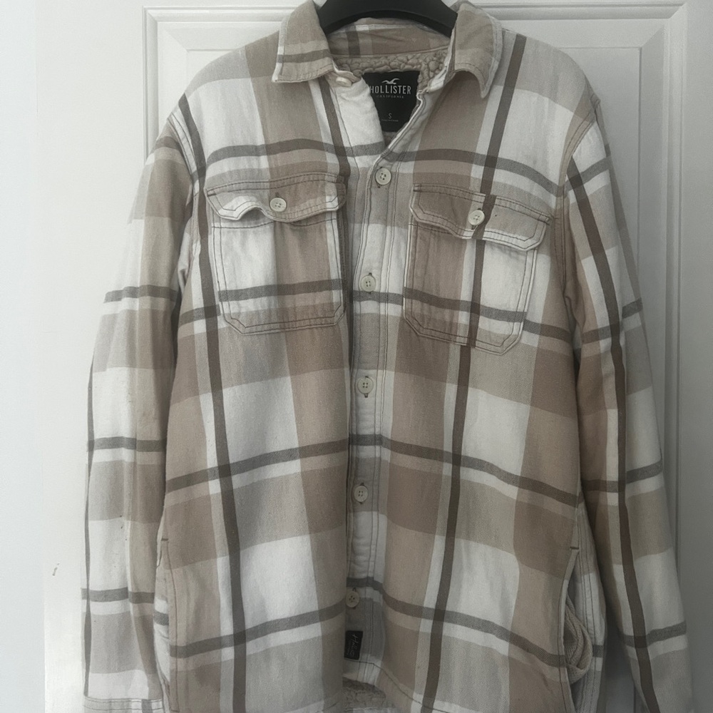 Hollister Beige and White Fleece Lined Plaid Shirt Jacket